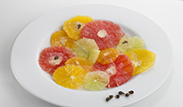 Carpaccio d'agrumes, gelée aux baies de Ganshu et gingembre