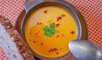 Crème de potiron oeuf mollet, Croustillant de chorizo