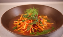 Salade de carottes contemporaine