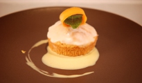 Carrot cake à la cannelle, glaçage citron et caramel de carotte