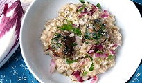 Risotto aux saucisses et chicons rouges