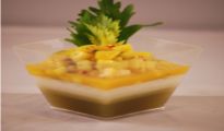 Spicy passion fruit-mango salad with a celery-apple gelée