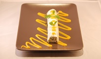 Cannelloni de poireau au fromage frais, coulis de carotte