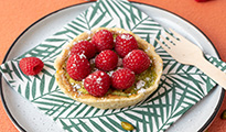 Tartelette aux framboises et à la pistache